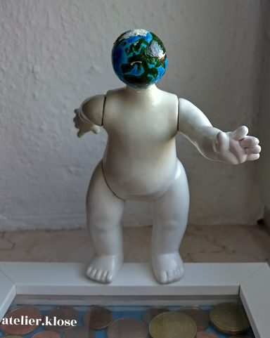 Objekt "Die Welt am Abgrund" 2024